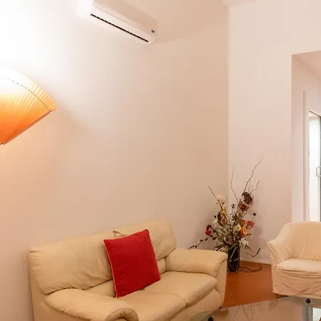Stile & Comfort Near P. Signoria Апартаменты